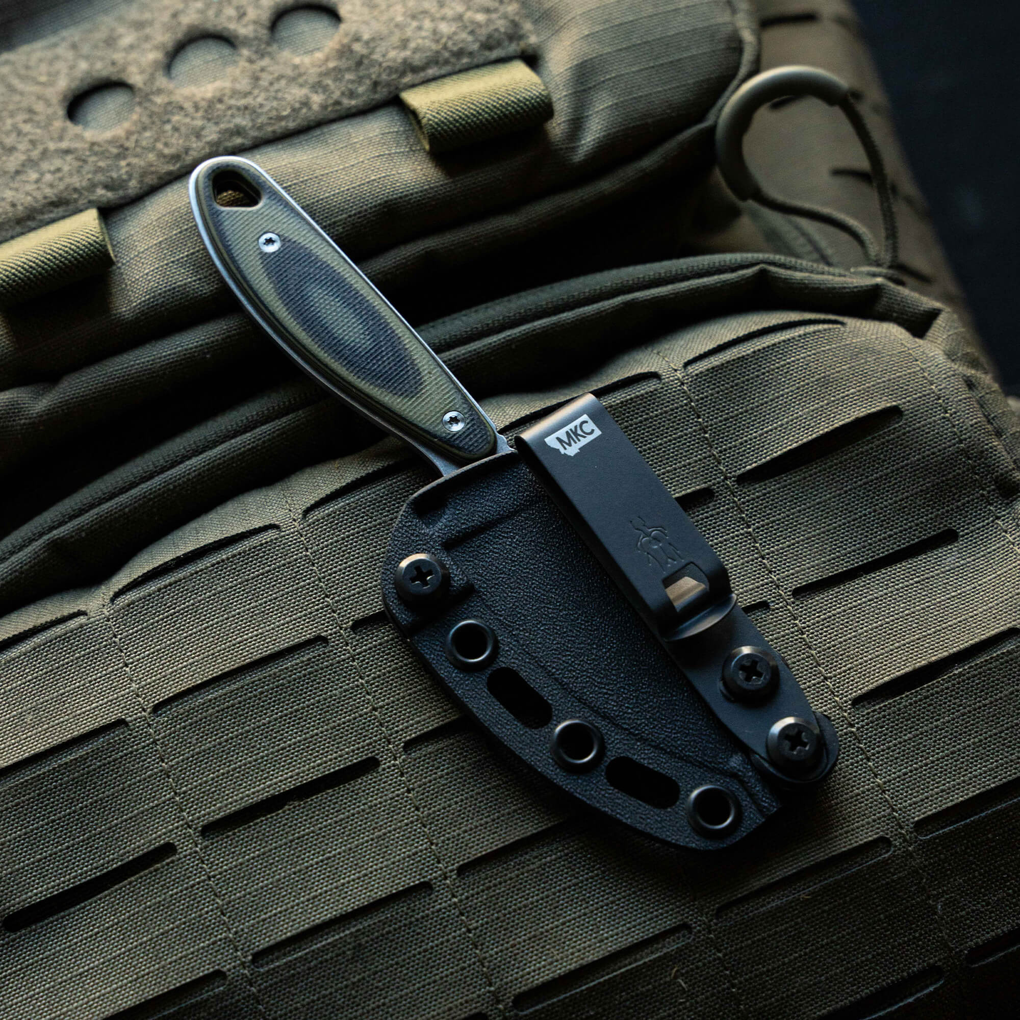 CASTLE ROCK - GREEN & BLACK