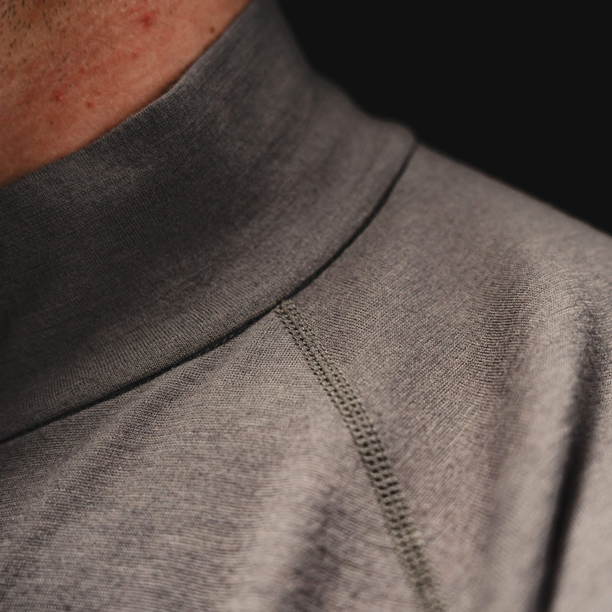 RANGE LINE PRO QUARTER ZIP - CHARCOAL
