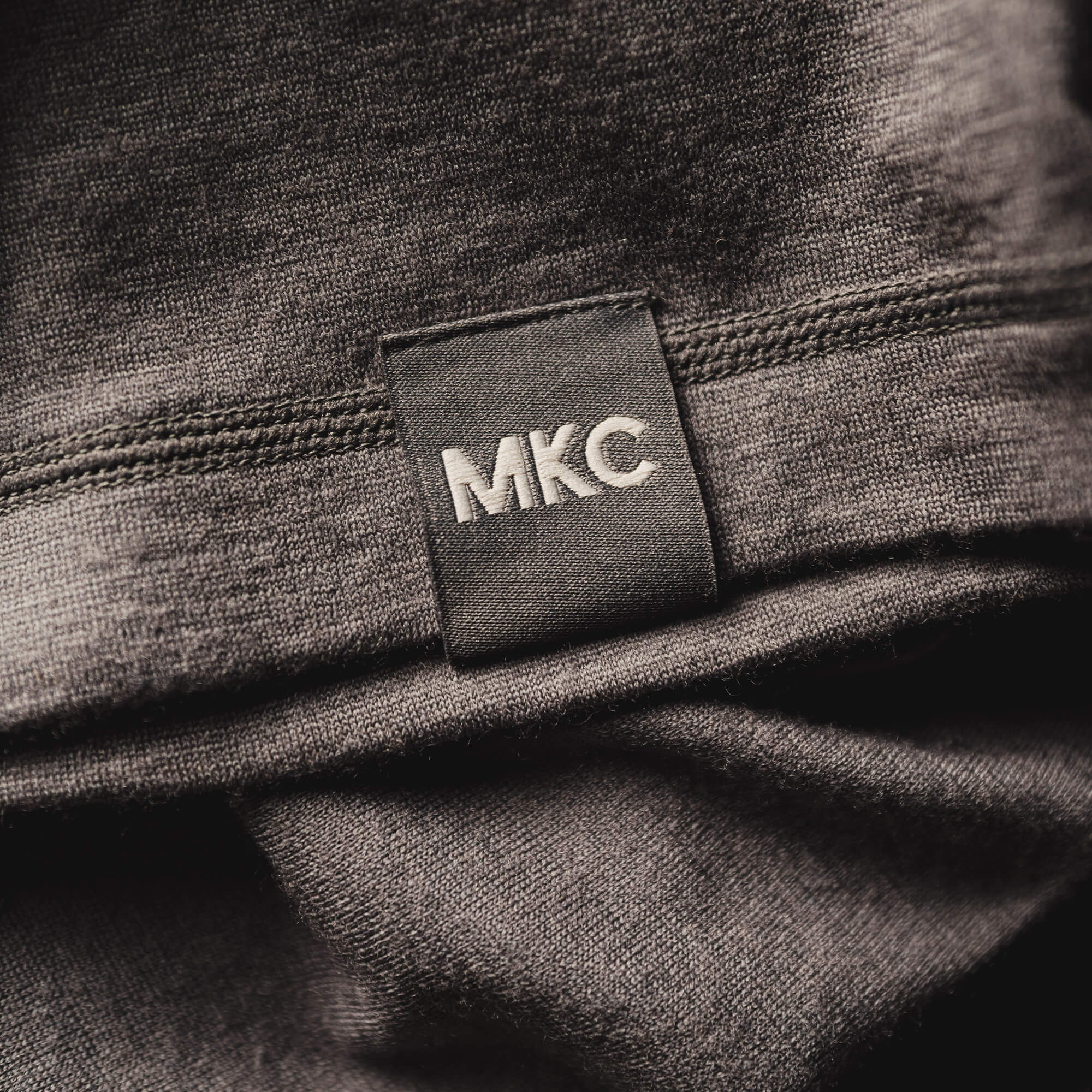 RANGE LINE PRO QUARTER ZIP - CHARCOAL