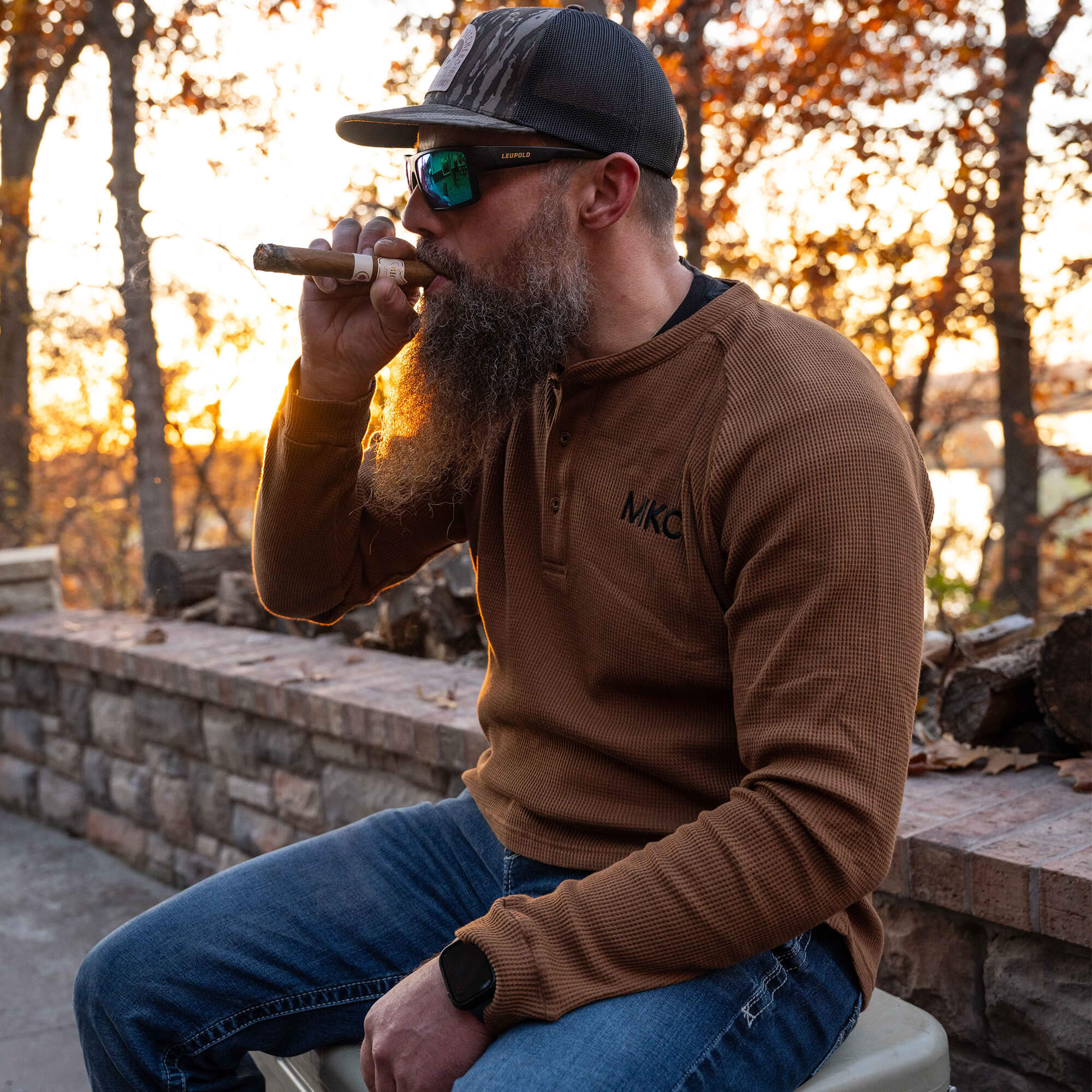 MACLAY HENLEY - COYOTE