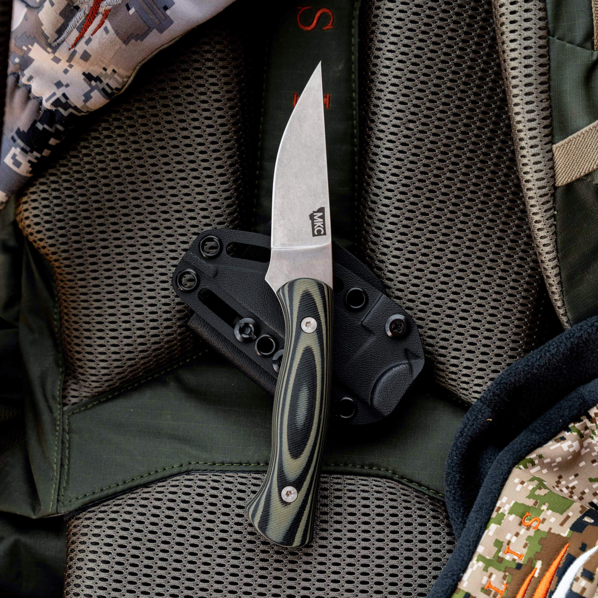 MAGNACUT BLACKFOOT 2.0 - GREEN & BLACK