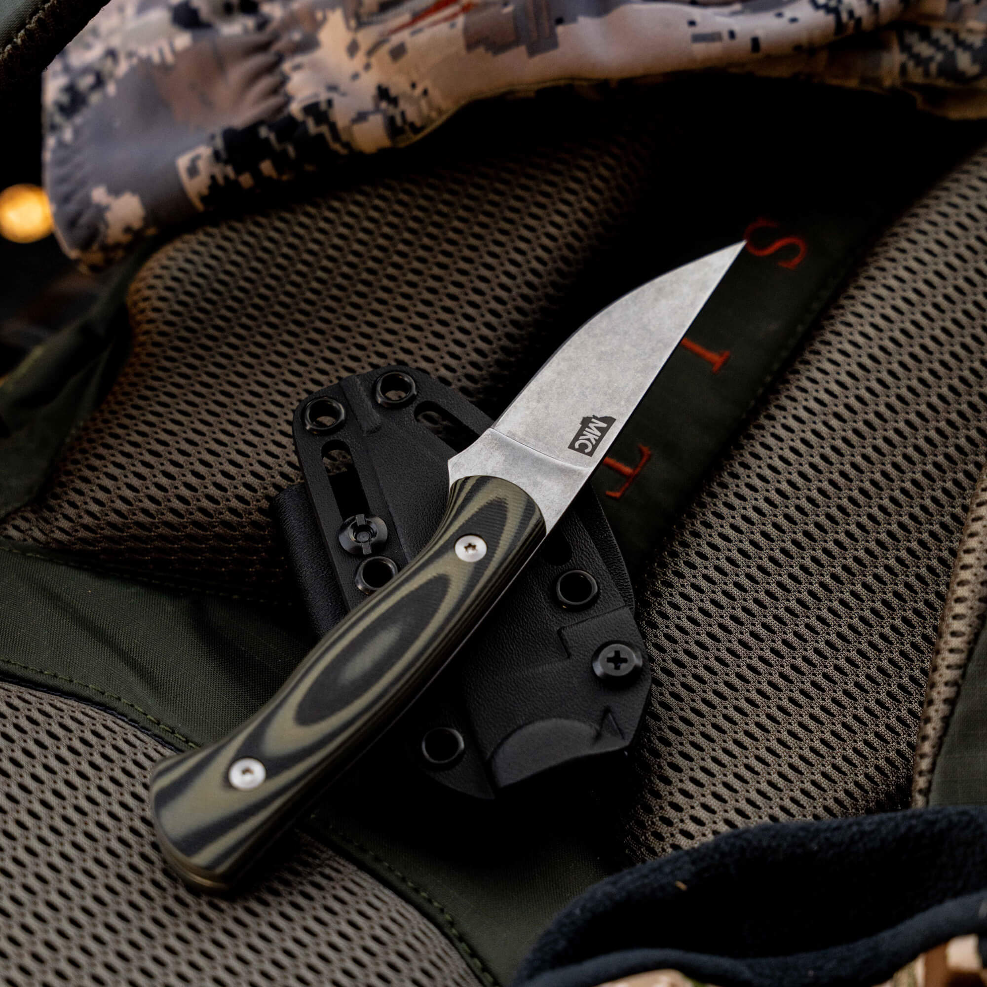 MAGNACUT BLACKFOOT 2.0 - GREEN & BLACK