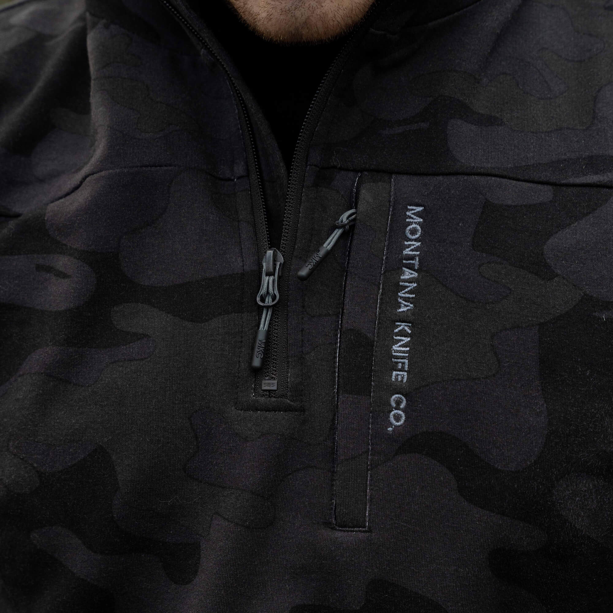 HIGHLINE HALF-ZIP HOODIE - DARK WOODLAND CAMO