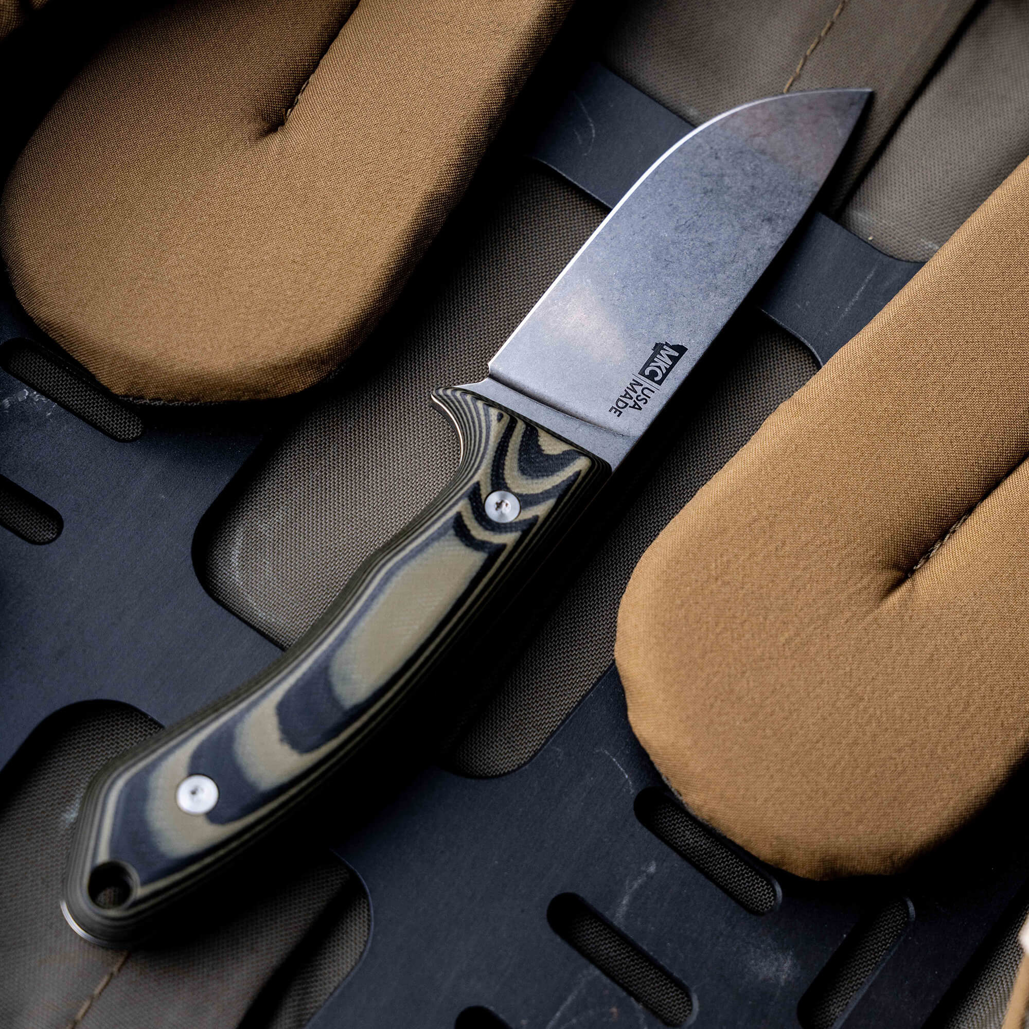 MULE DEER - GREEN & BLACK