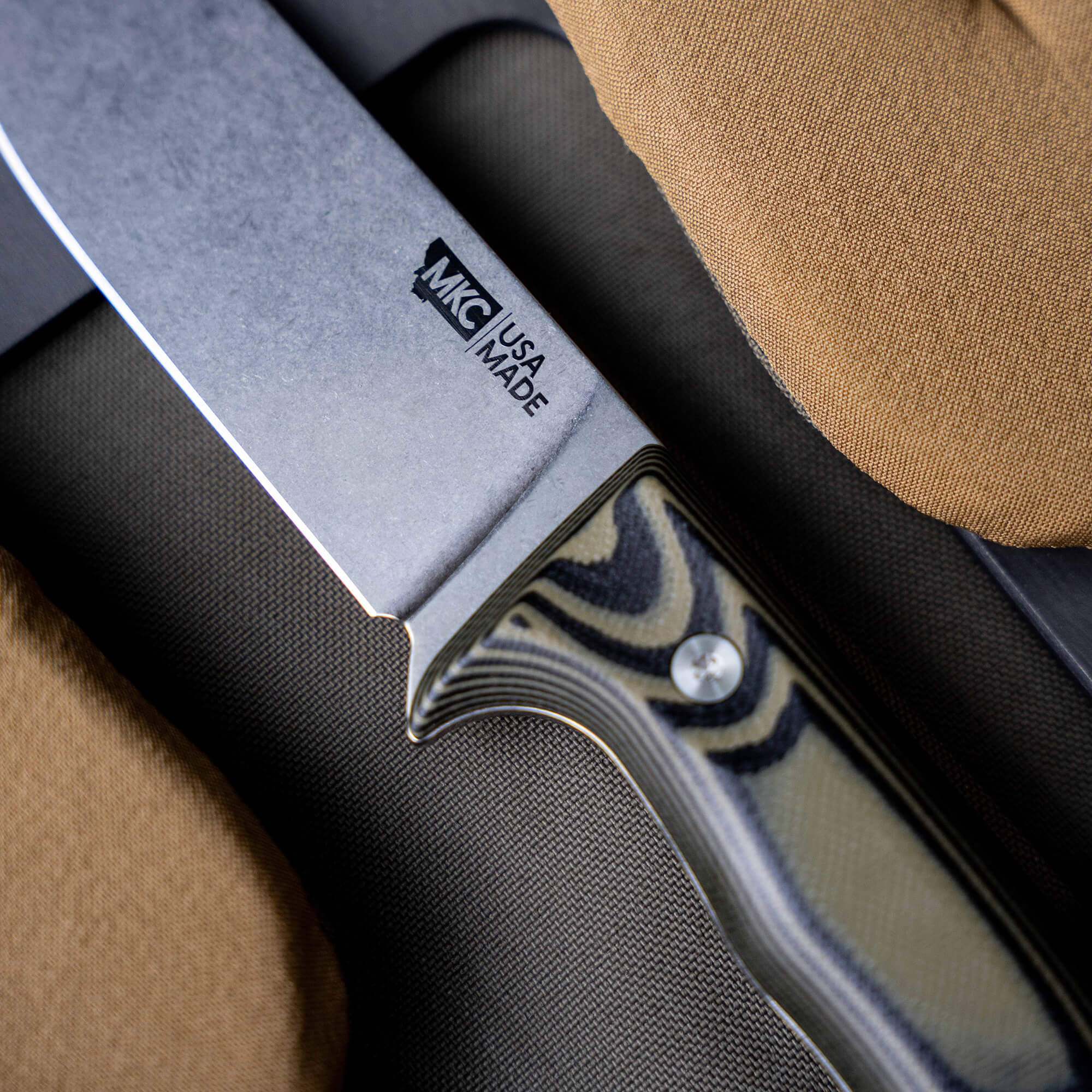 MULE DEER - GREEN & BLACK