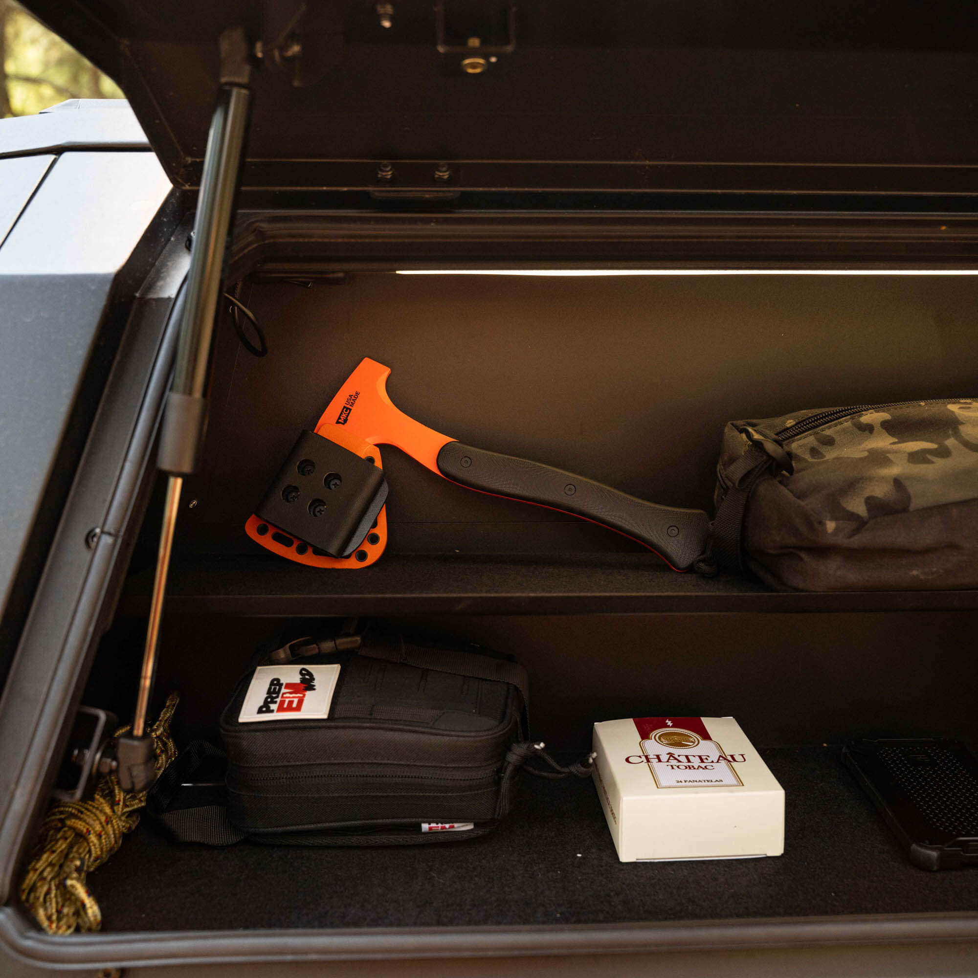 HELLGATE HATCHET - BLAZE ORANGE CERAKOTE™
