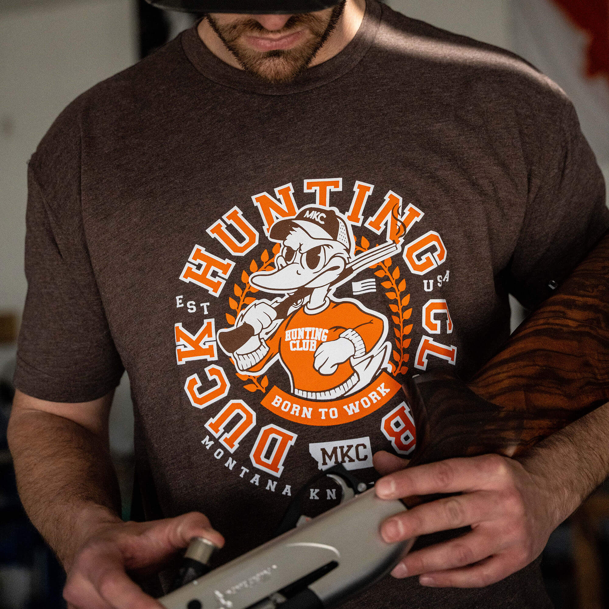 MKC DUCK HUNTING CLUB TEE - BROWN