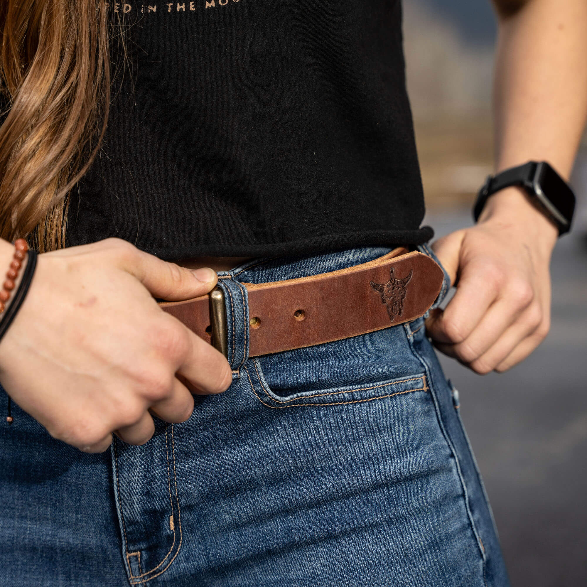 MKC LEATHER BELT - BROWN