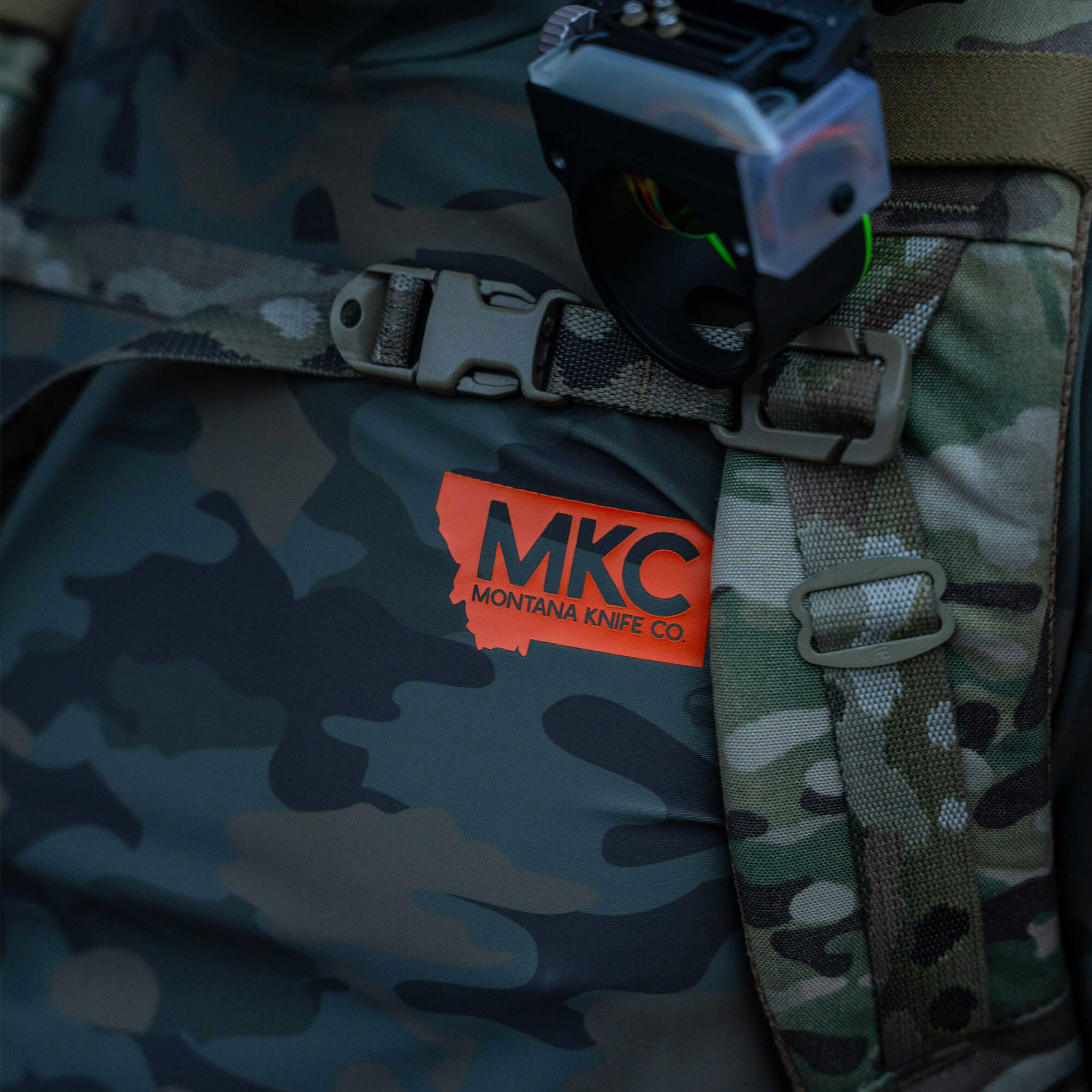 MKC LS PERFORMANCE CREW - VINTAGE MKC CAMO