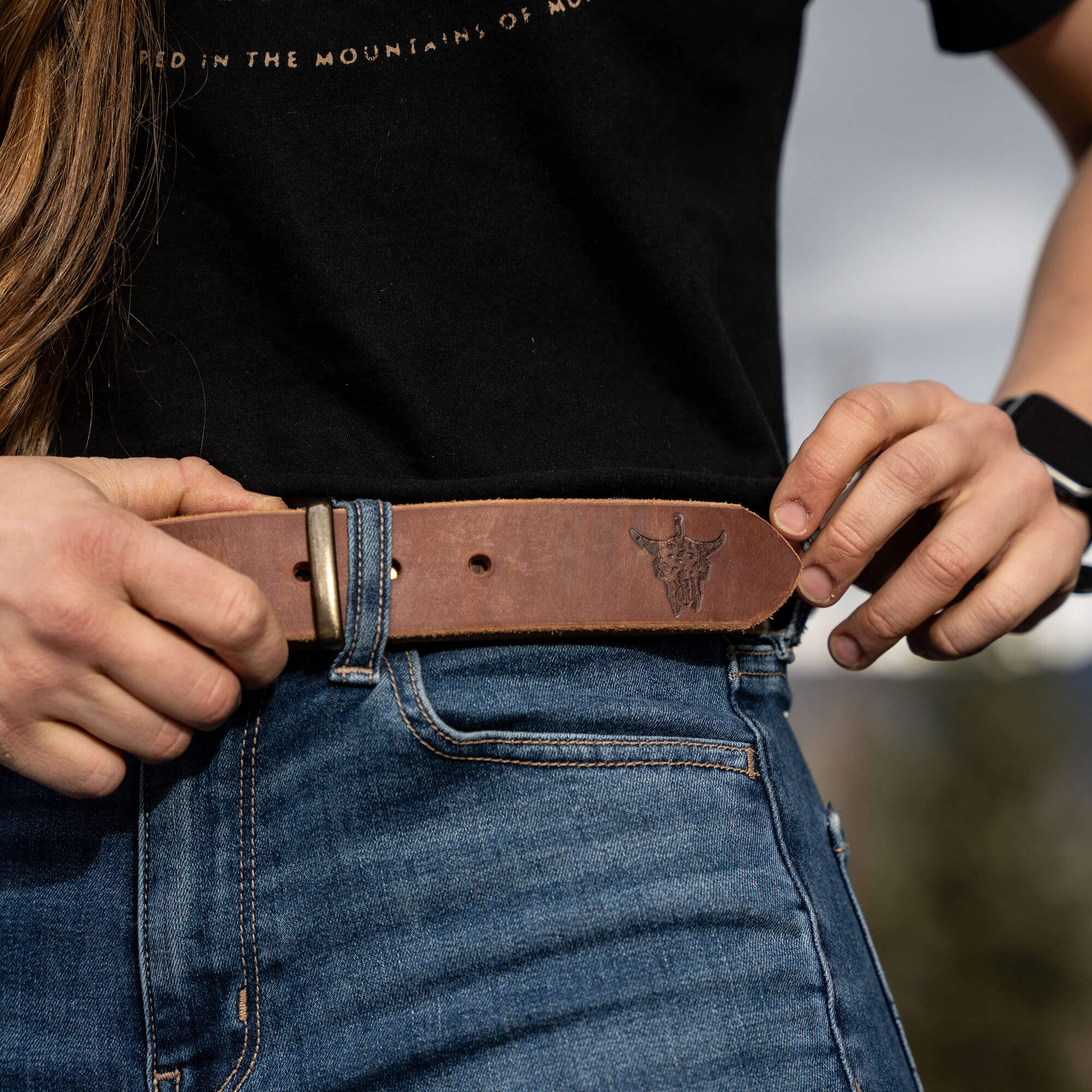 MKC LEATHER BELT - BROWN