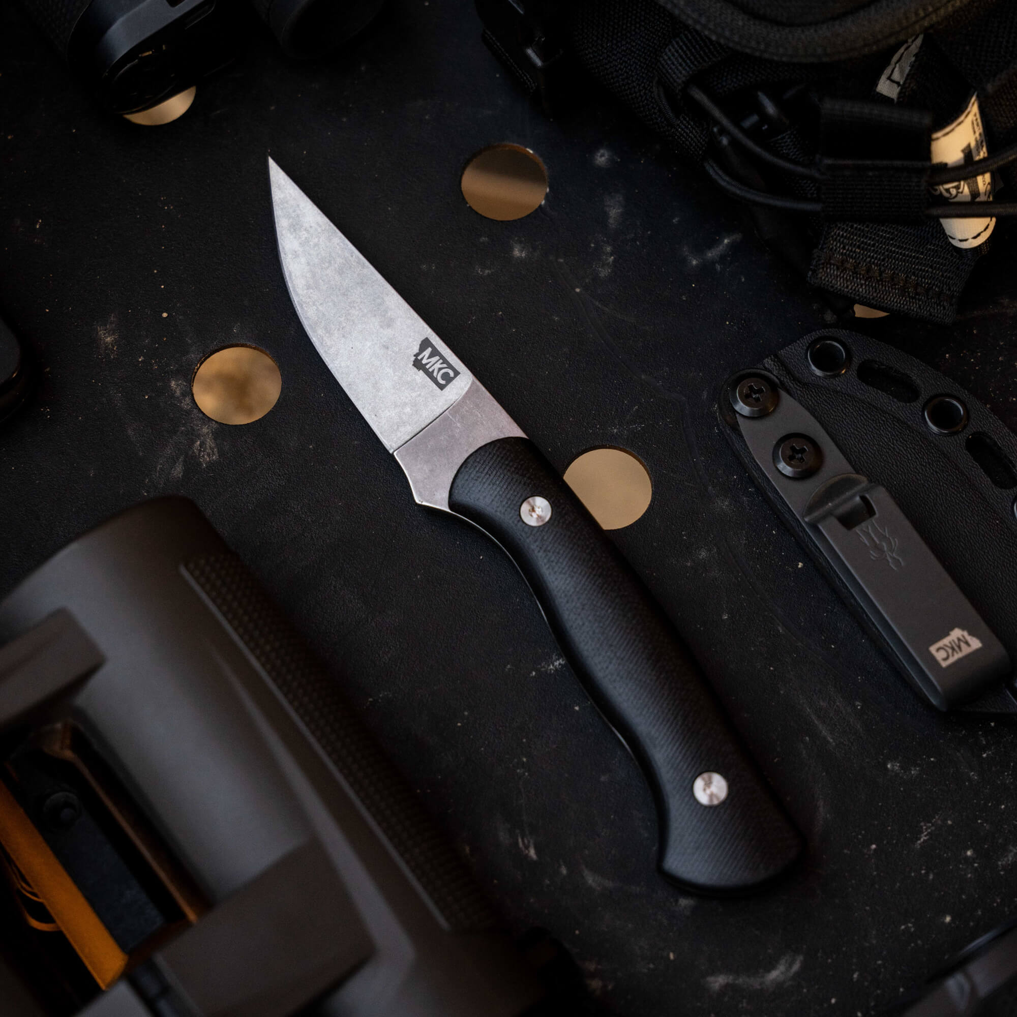 MAGNACUT BLACKFOOT 2.0 - BLACK