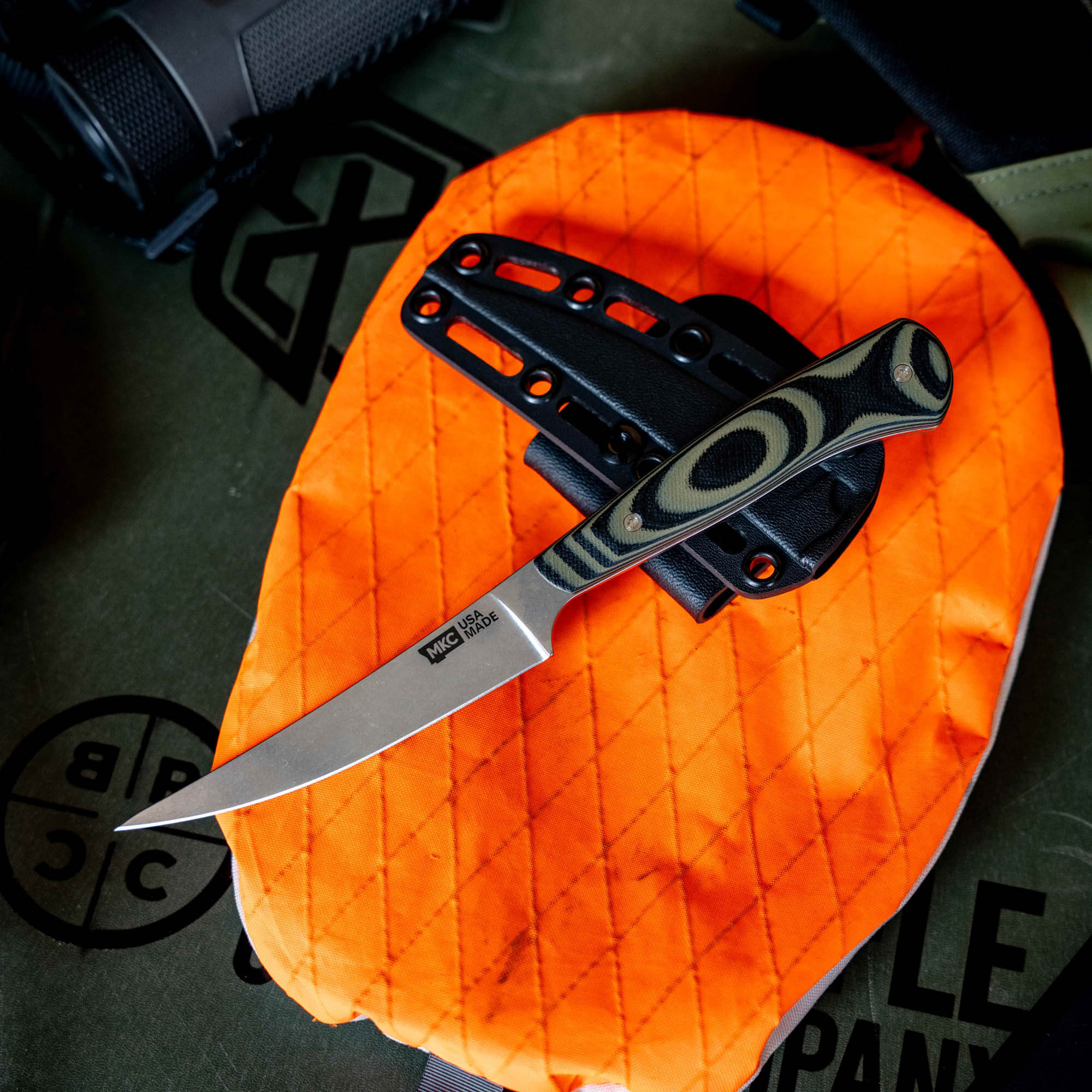FIELD BONING KNIFE - GREEN & BLACK