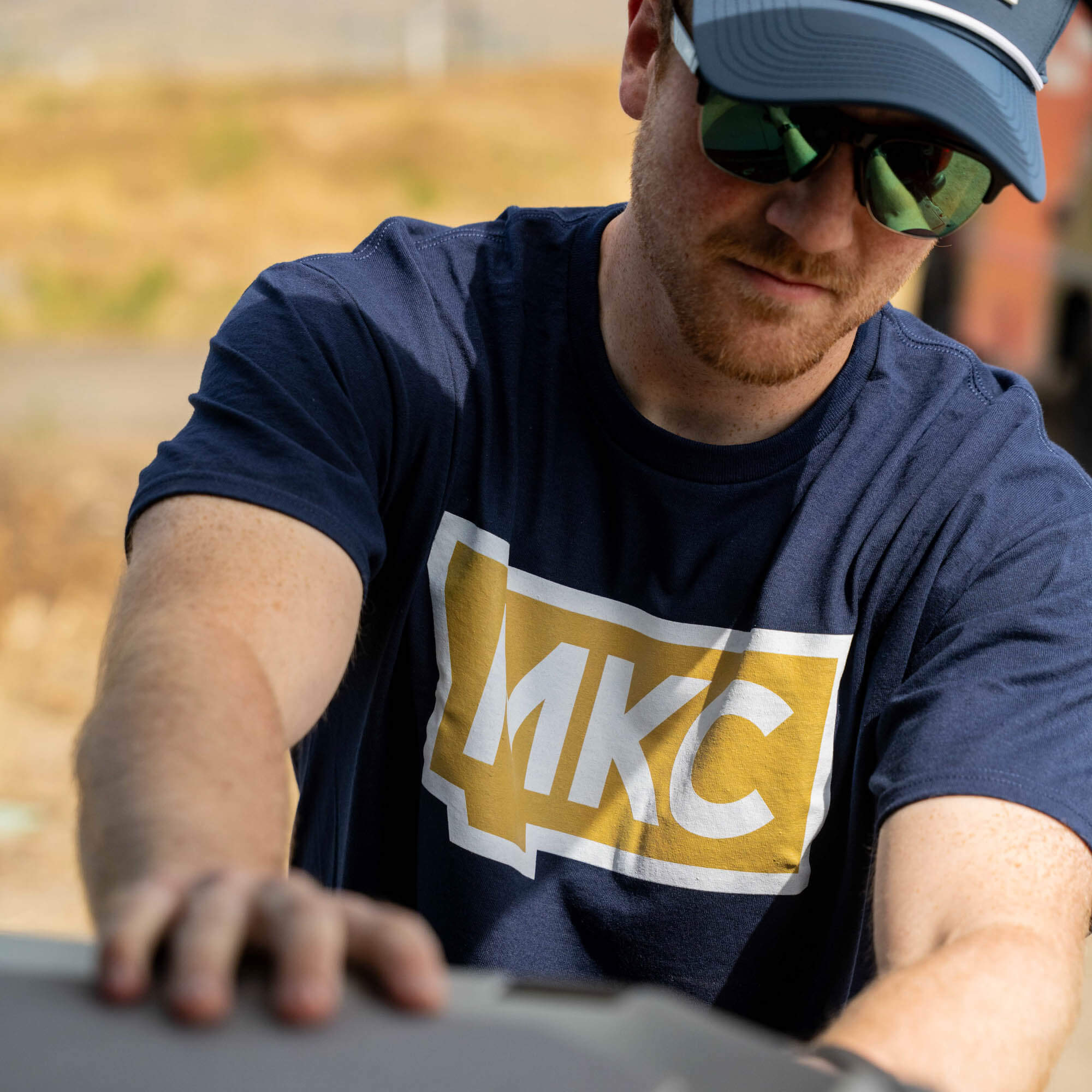 MKC TEAM TEE - NAVY