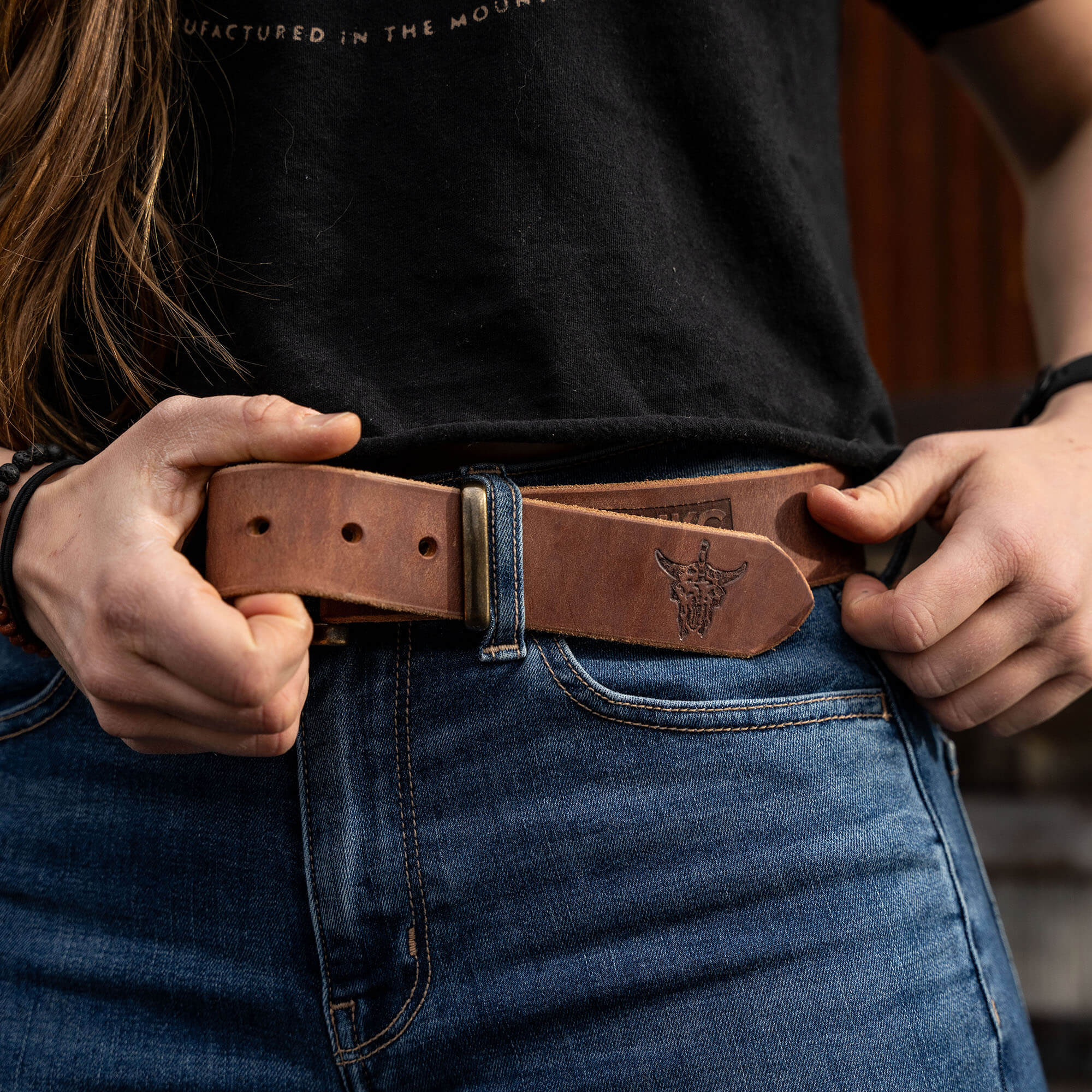 MKC LEATHER BELT - BROWN