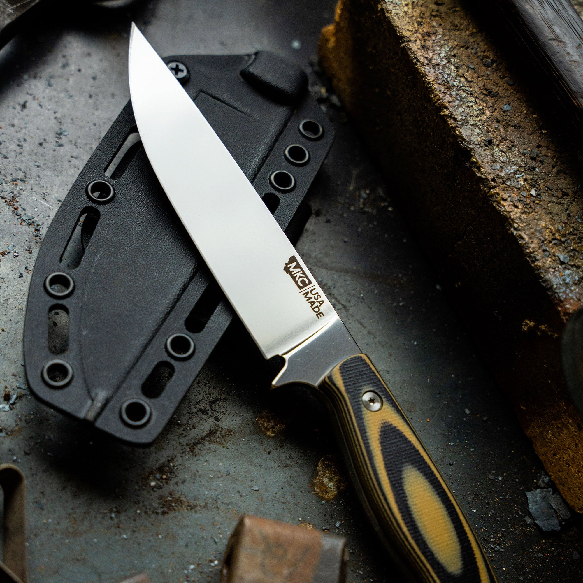 MAGNACUT SUPER CUB - DROP POINT HUNTER - TAN & BLACK