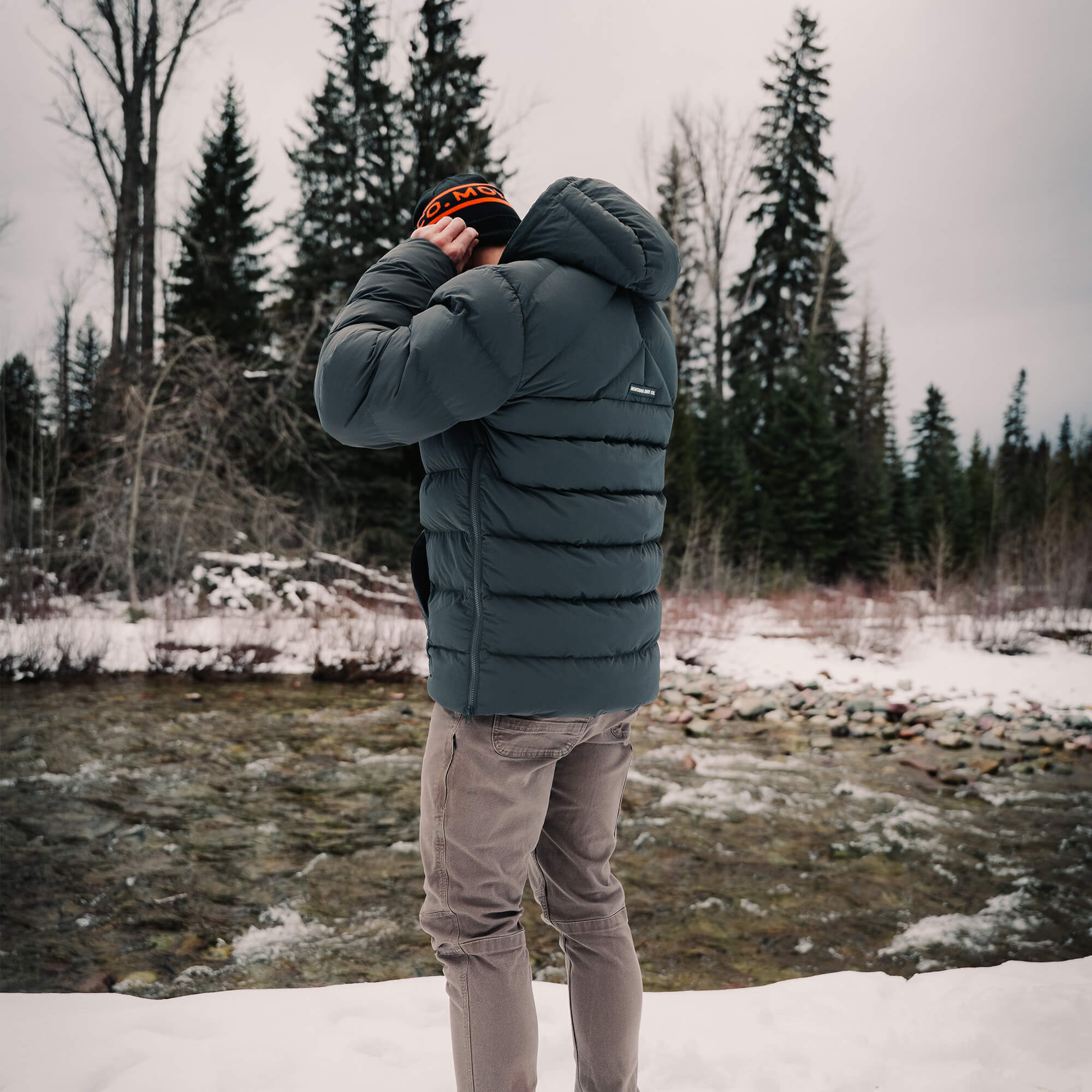 OBERLIN PULLOVER PUFFY JACKET - CHARCOAL