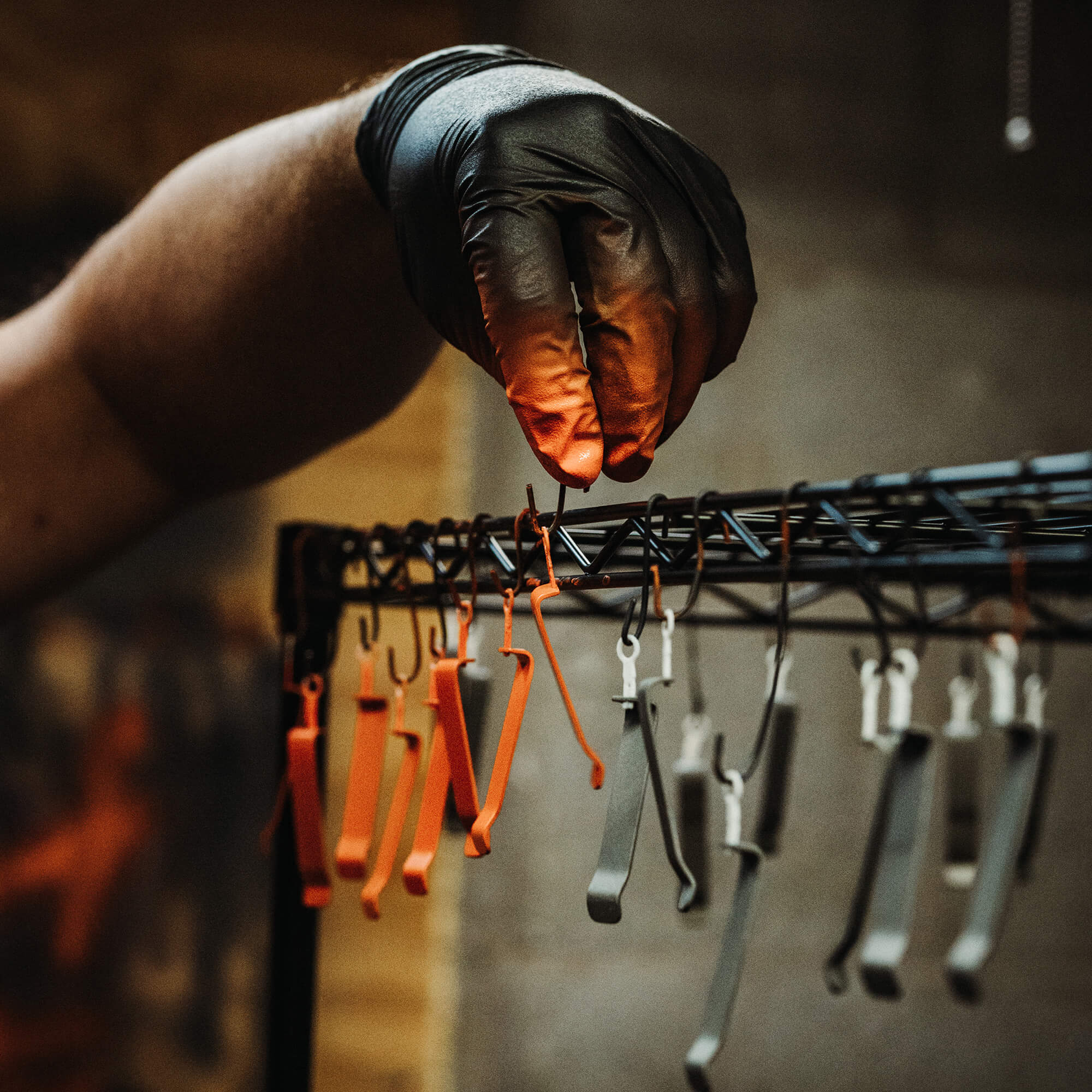 MKC X BIG IDEA DESIGN - Ti PRY BAR