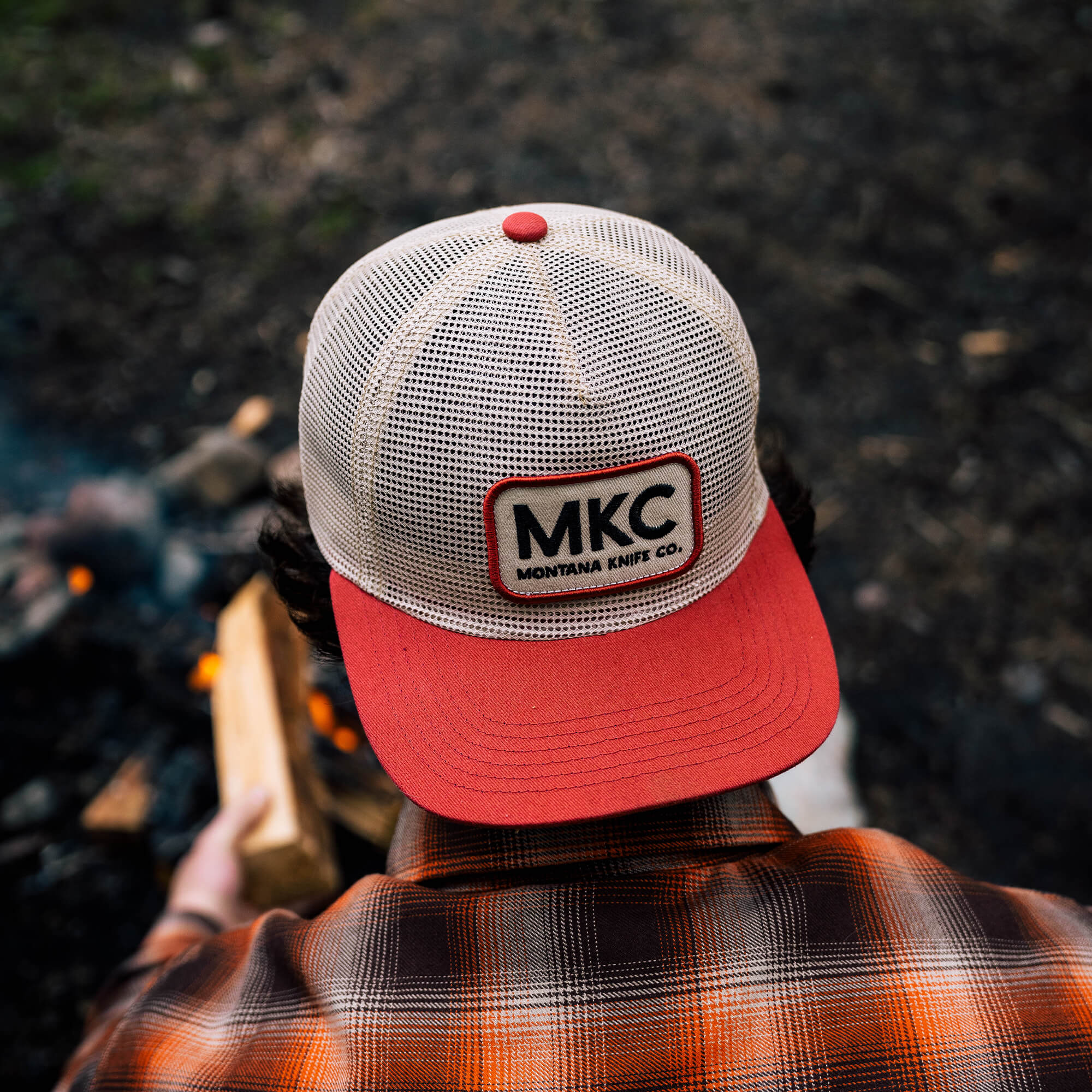 MKC MESH LOGO HAT - KHAKI/CRIMSON