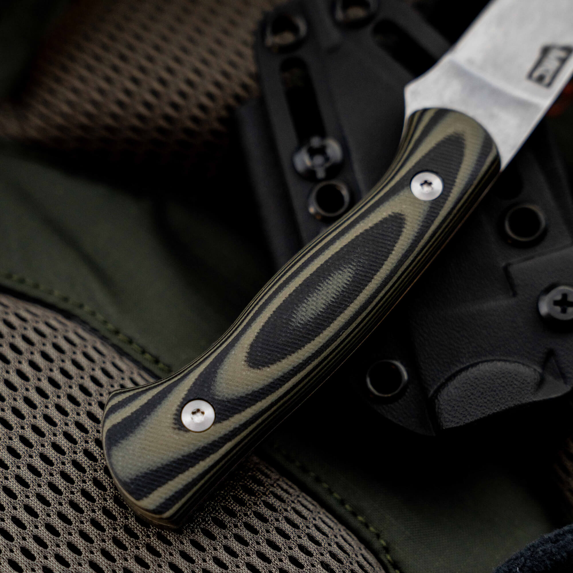 MAGNACUT BLACKFOOT 2.0 - GREEN & BLACK