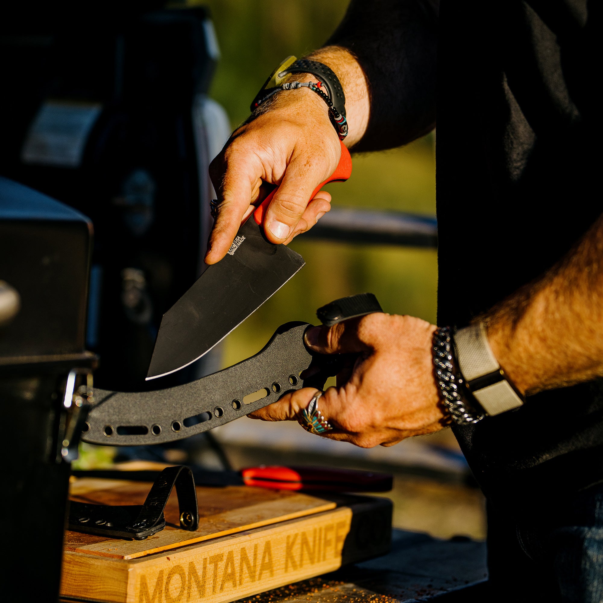 MKC CUTTING BOARD - LIGHT WOOD FINISH