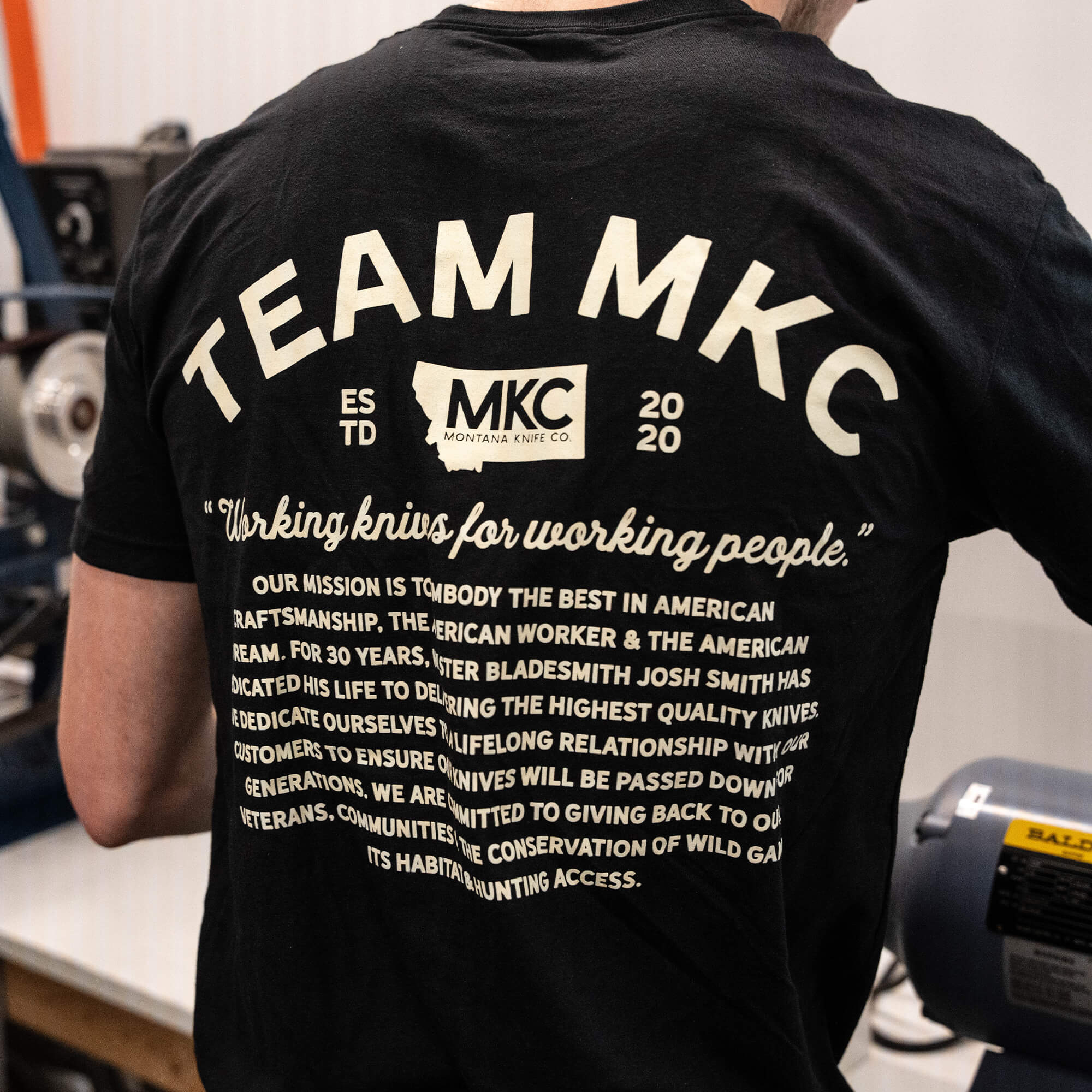 TEAM MKC TEE - BLACK