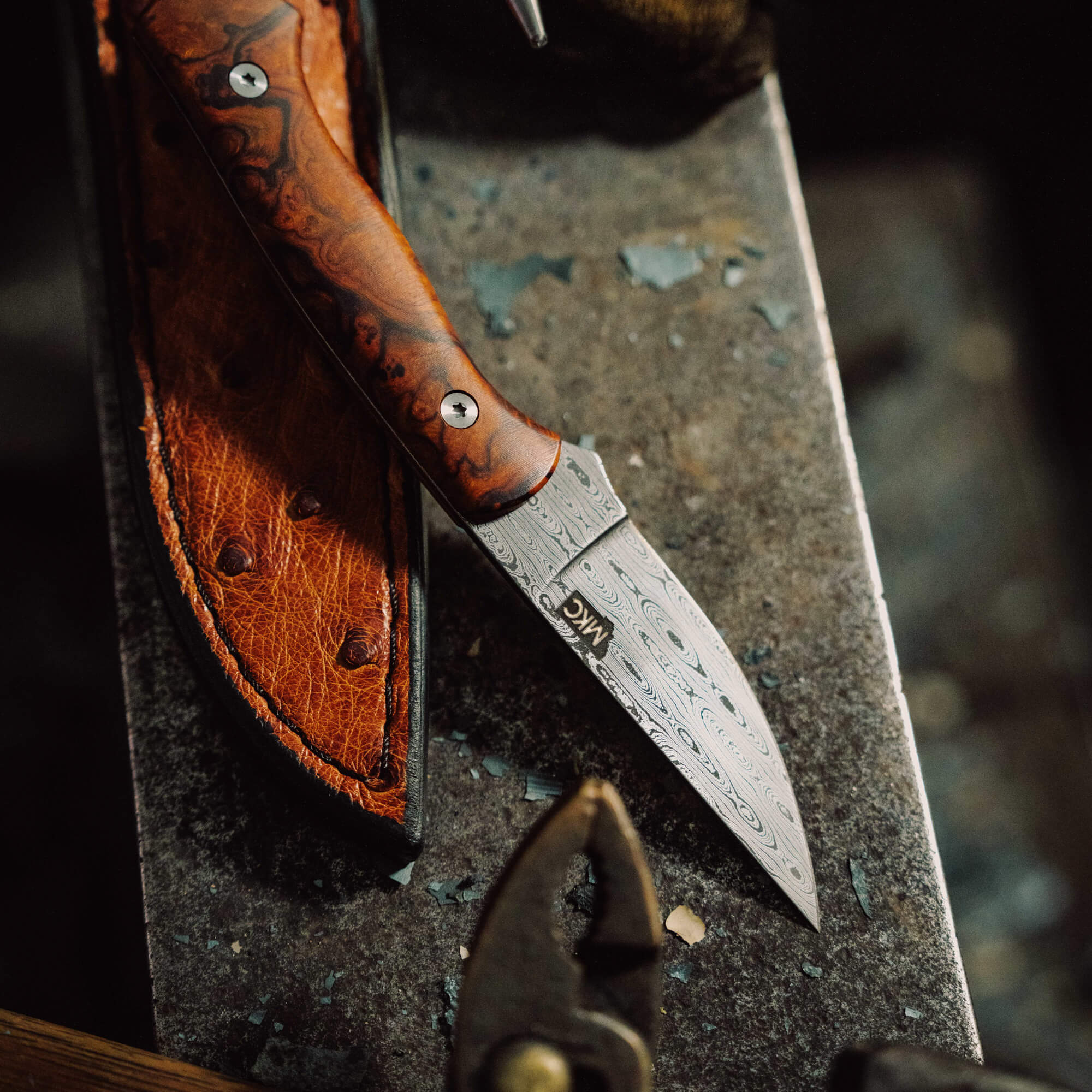 DAMASCUS BLACKFOOT