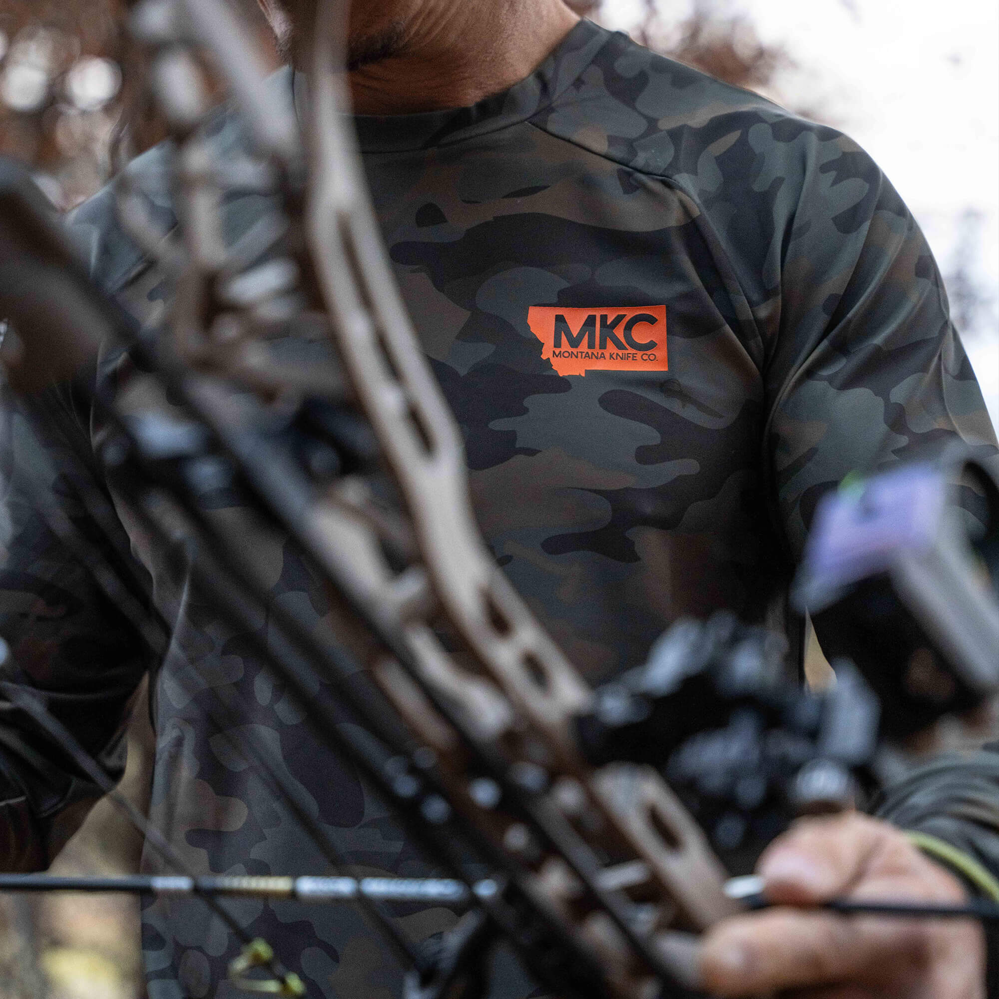 MKC LS PERFORMANCE CREW - VINTAGE MKC CAMO