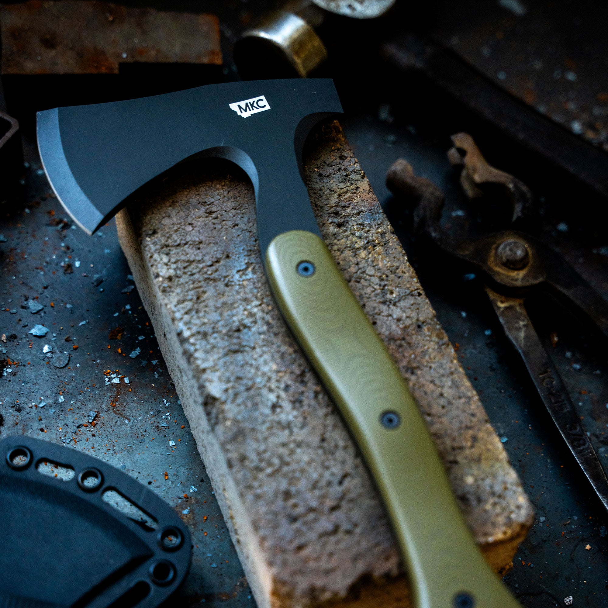 HELLGATE HATCHET - OLIVE