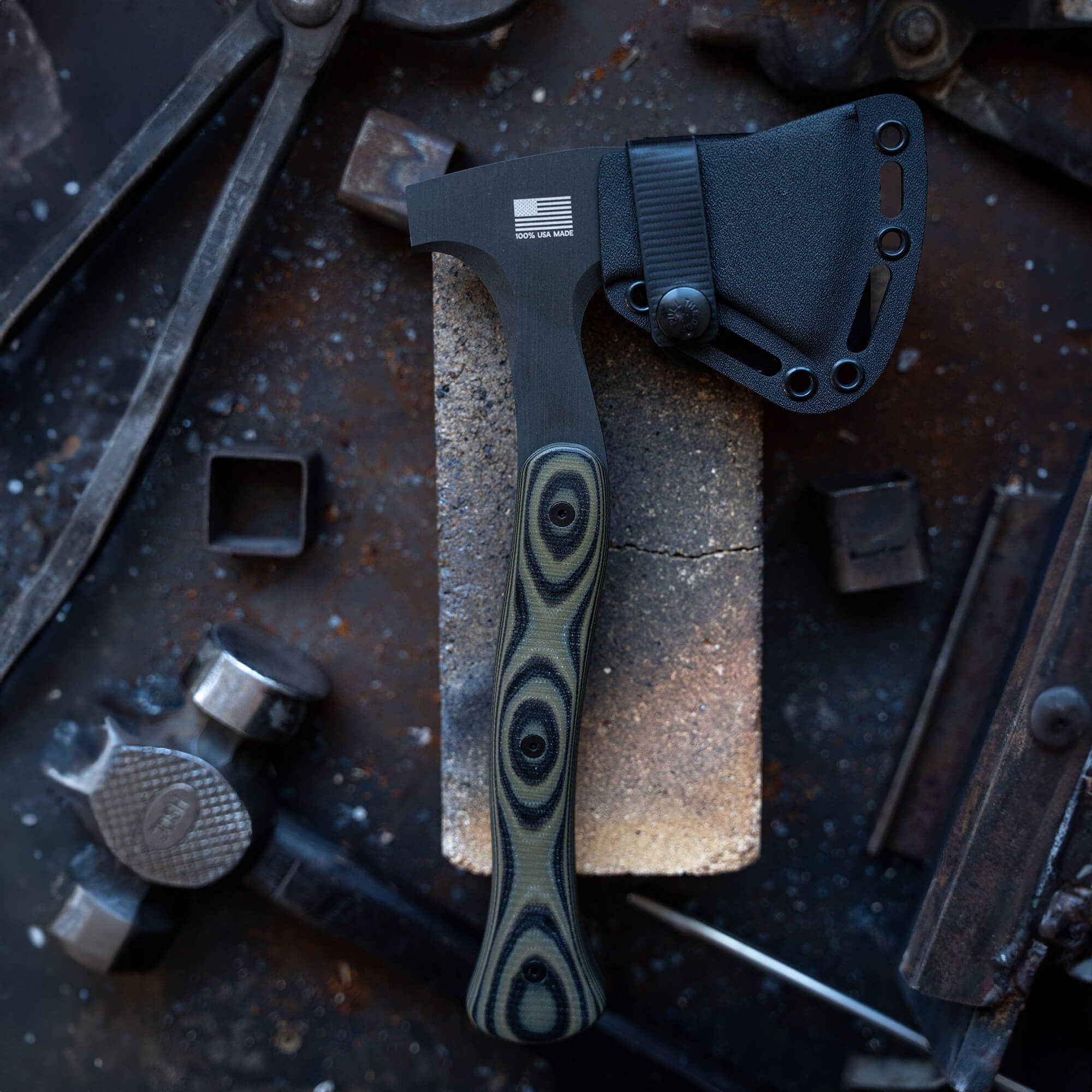 HELLGATE HATCHET - GREEN & BLACK