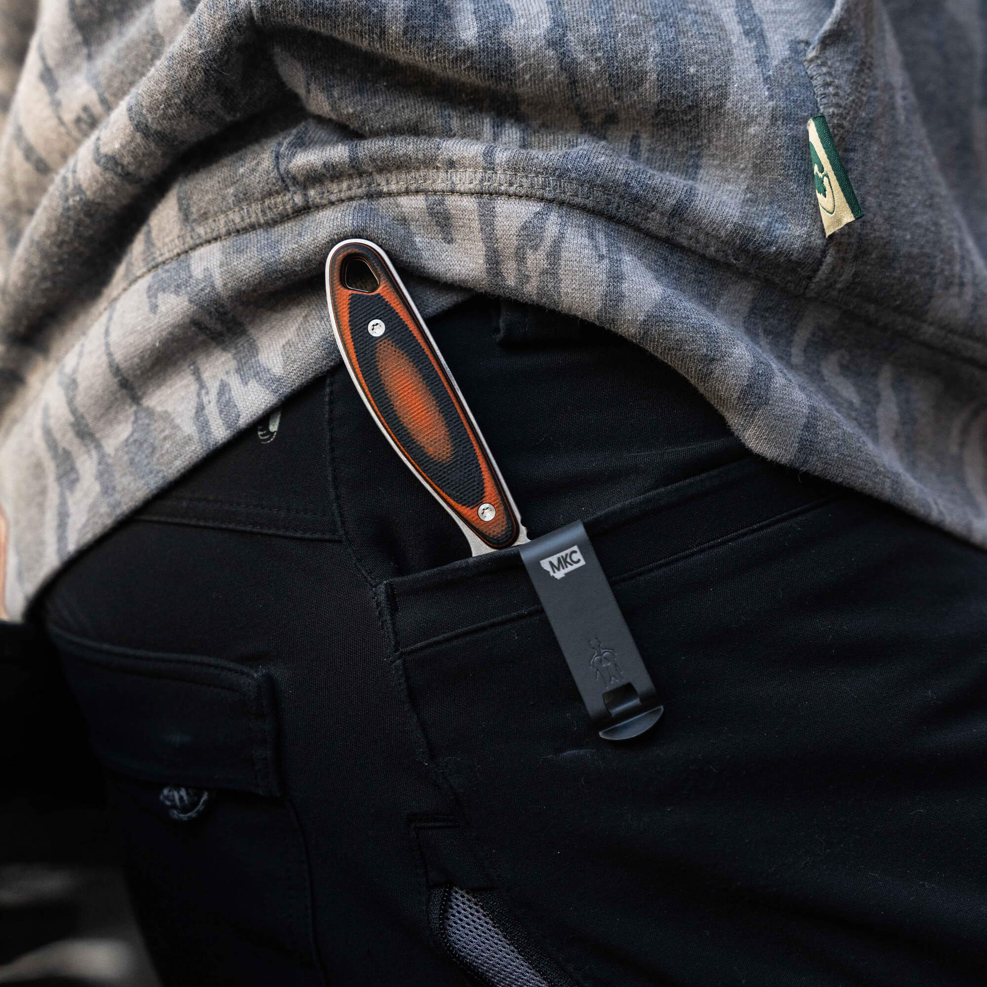 CASTLE ROCK - ORANGE & BLACK