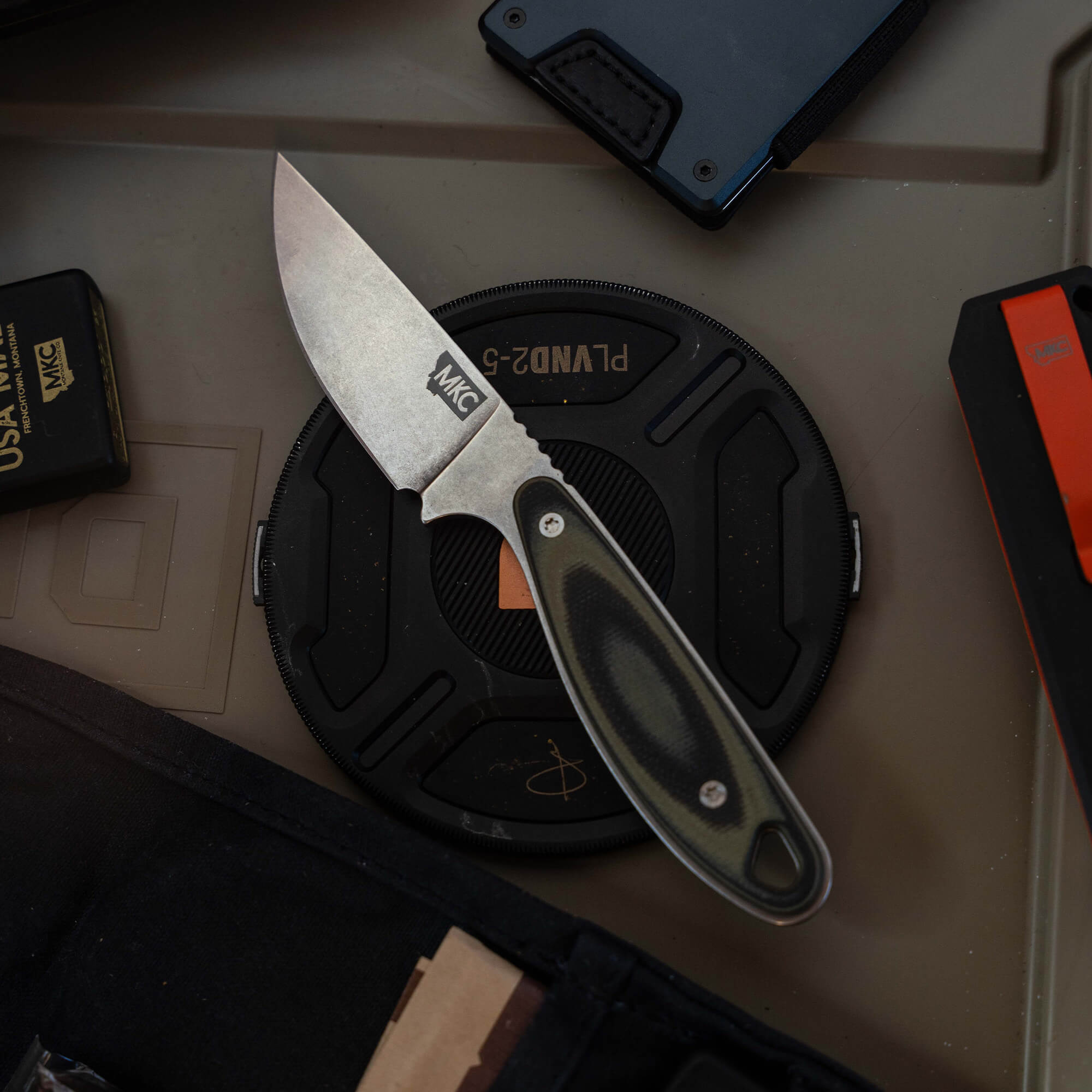 CASTLE ROCK - GREEN & BLACK