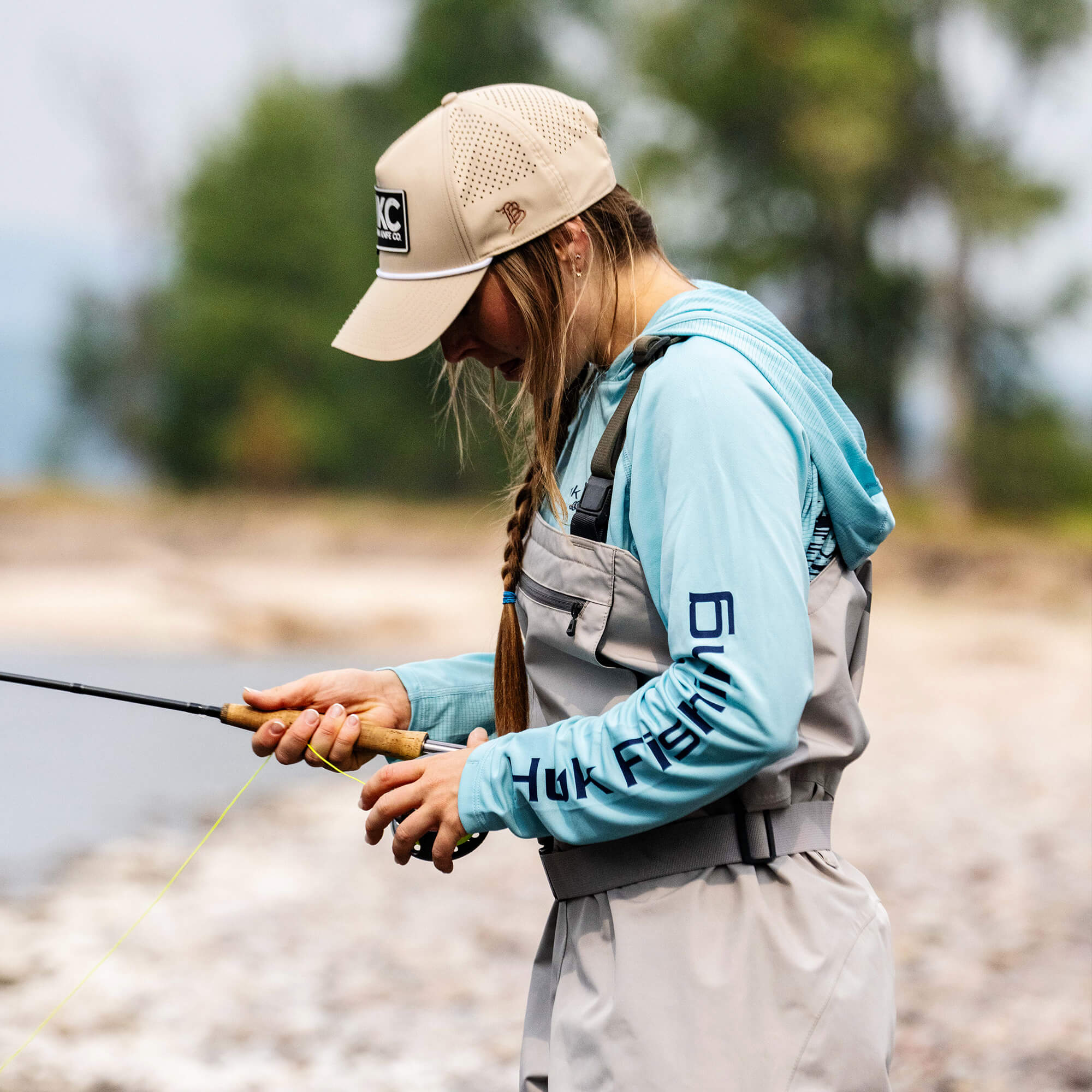 MKC x HUK PERFORMANCE HOODIE - MARINE BLUE