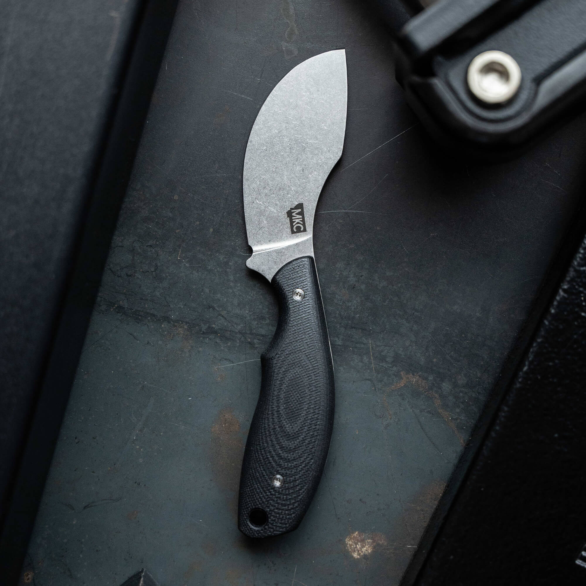 PACKOUT SKINNER - BLACK