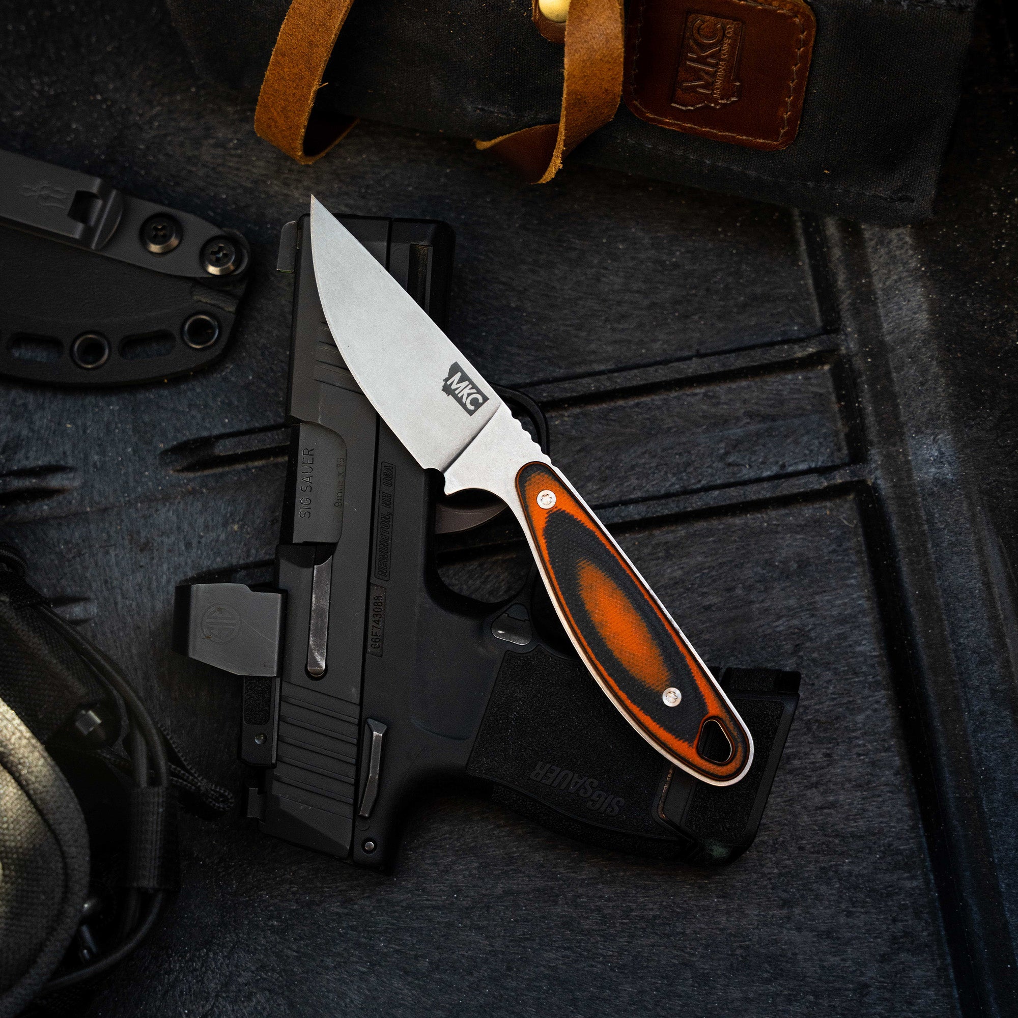 CASTLE ROCK - ORANGE & BLACK