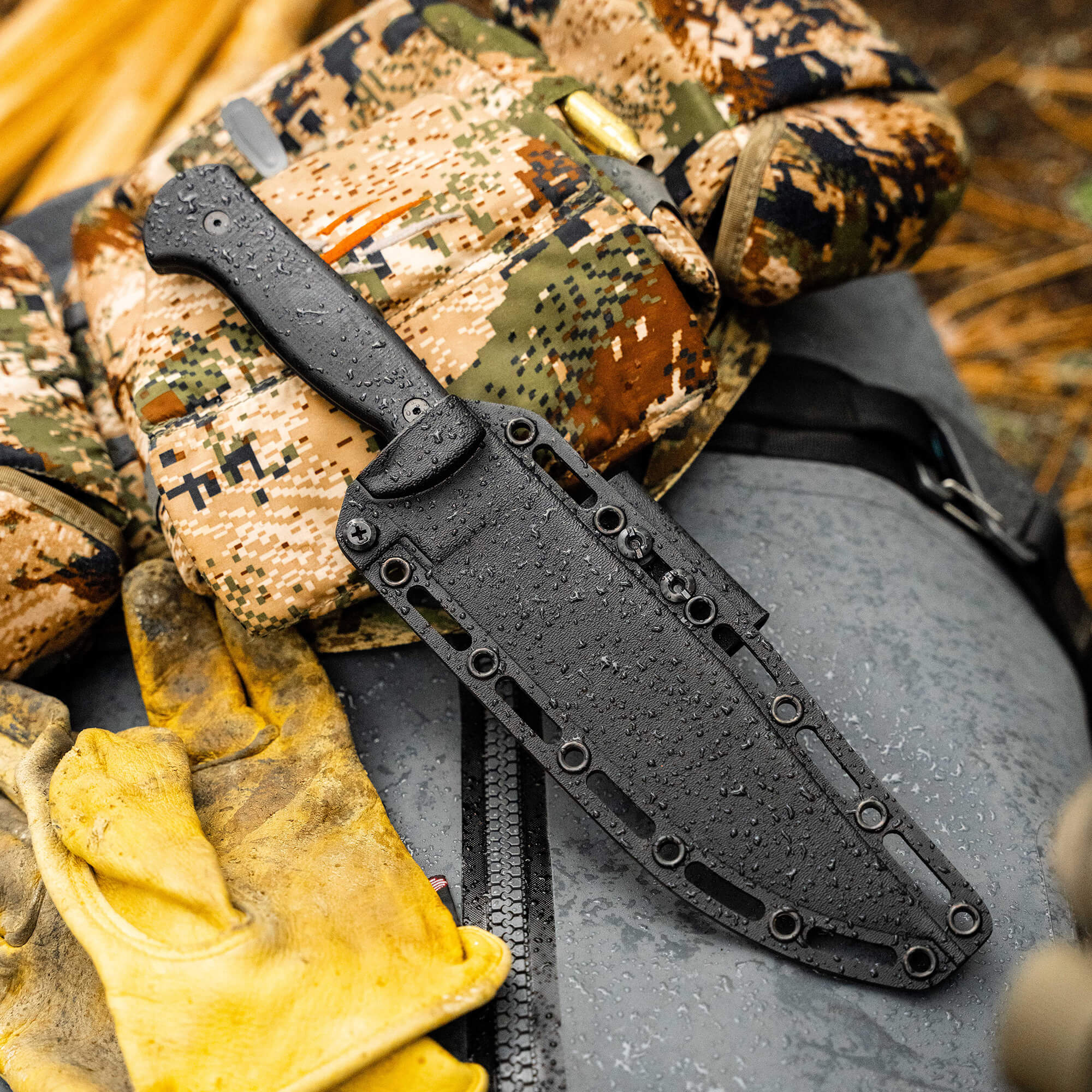 THE MARSHALL BUSHCRAFT KNIFE - BLACK