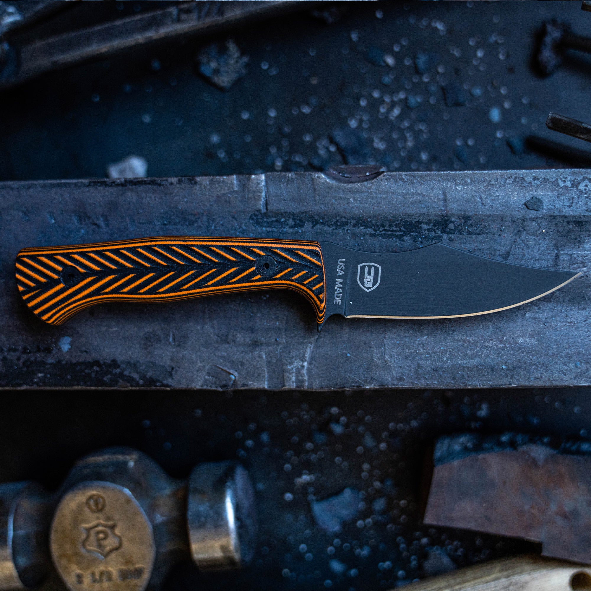 NOCK ON - TRIUMPH HUNTER - ORANGE & BLACK