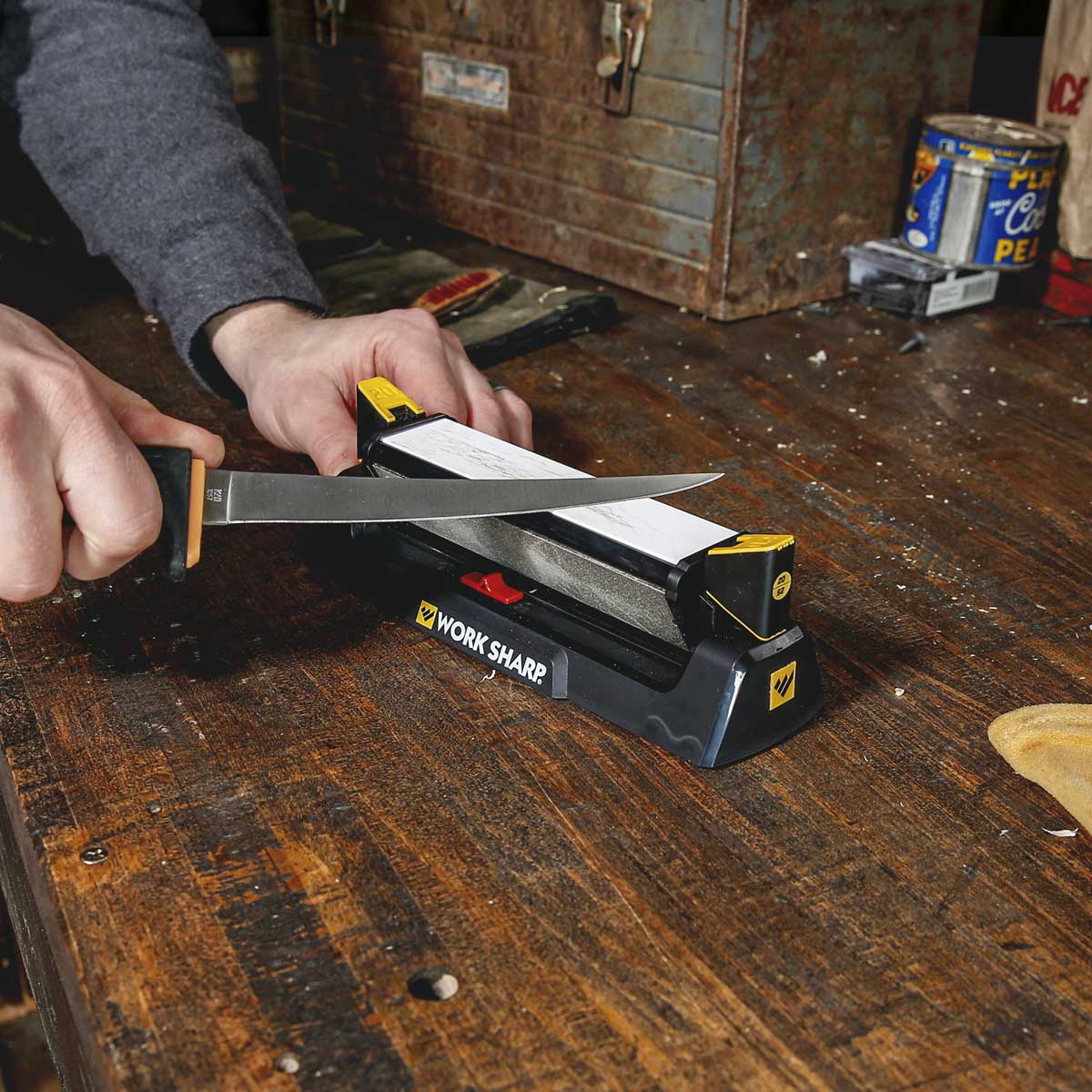 WORK SHARP - BENCHSTONE KNIFE SHARPENER™ WITH TRI-BRASIVE AND PIVOT-RESPONSE™